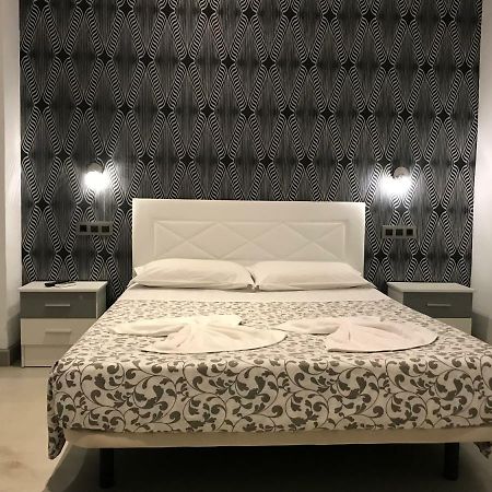 Pension Las Setas Севілья Екстер'єр фото