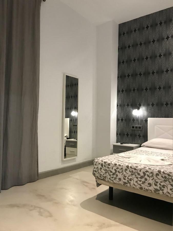Pension Las Setas Севілья Екстер'єр фото